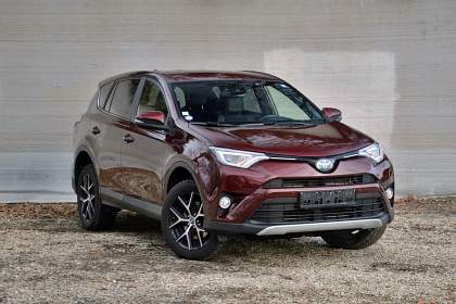 TOYOTA RAV 4